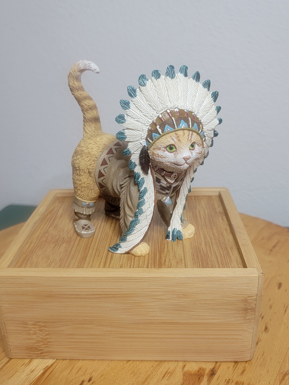 Hamilton Collection. Decorative Beige Cat Figurine with Feather Headdress